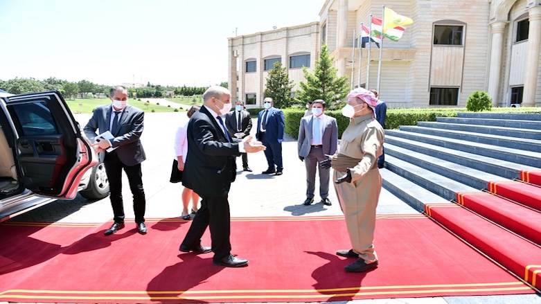 Masoud Barzani weclomes French Foreign Minister Le Drian at Barzani Headquarter, July 17, 2020. (Photo: Barzani Headquarter) 